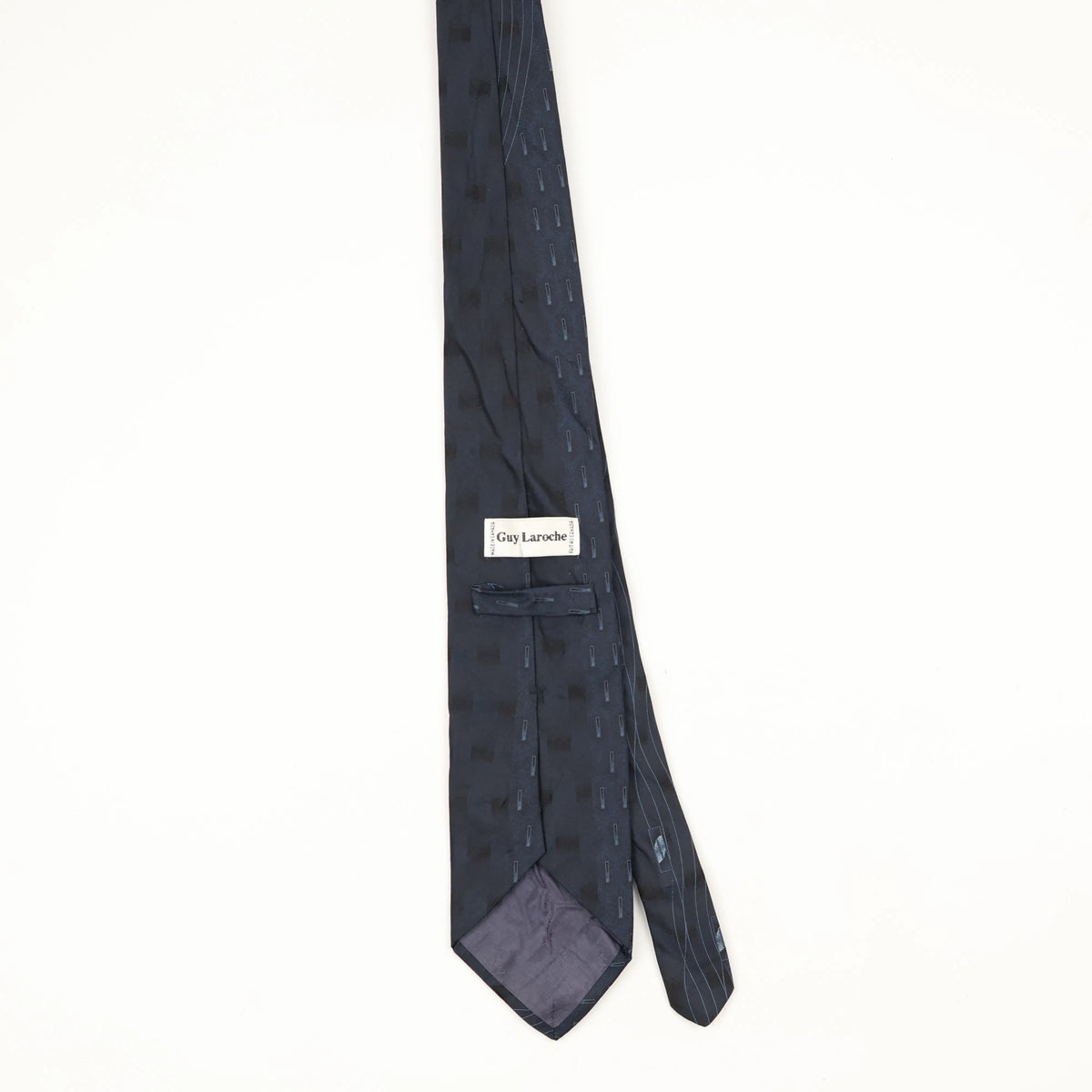 Back Back of Vintage 1990's Guy Laroche Waves Geometric Patterned Tie
