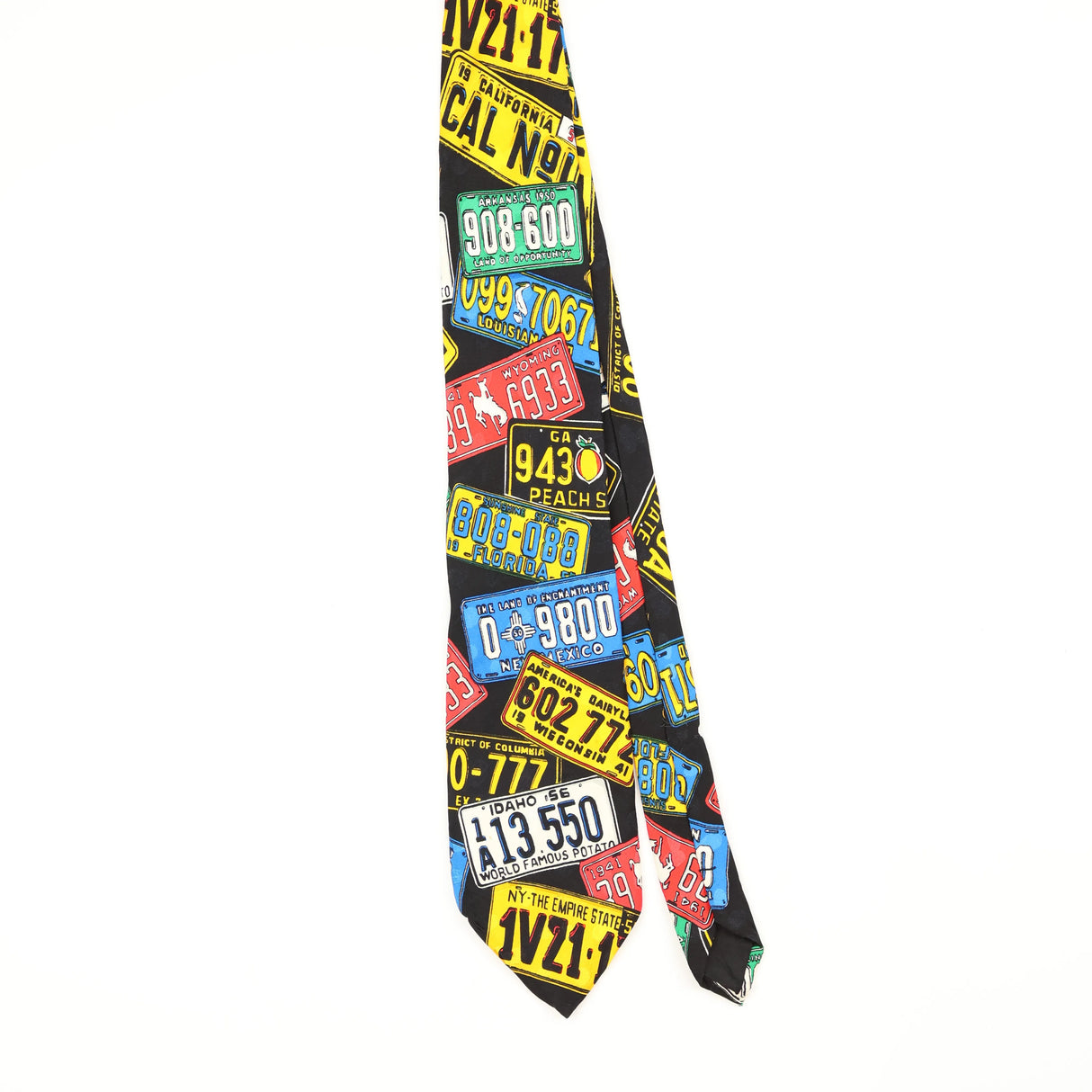 Front Front of Vintage 1990's License Plate Geometric Patterned Tie