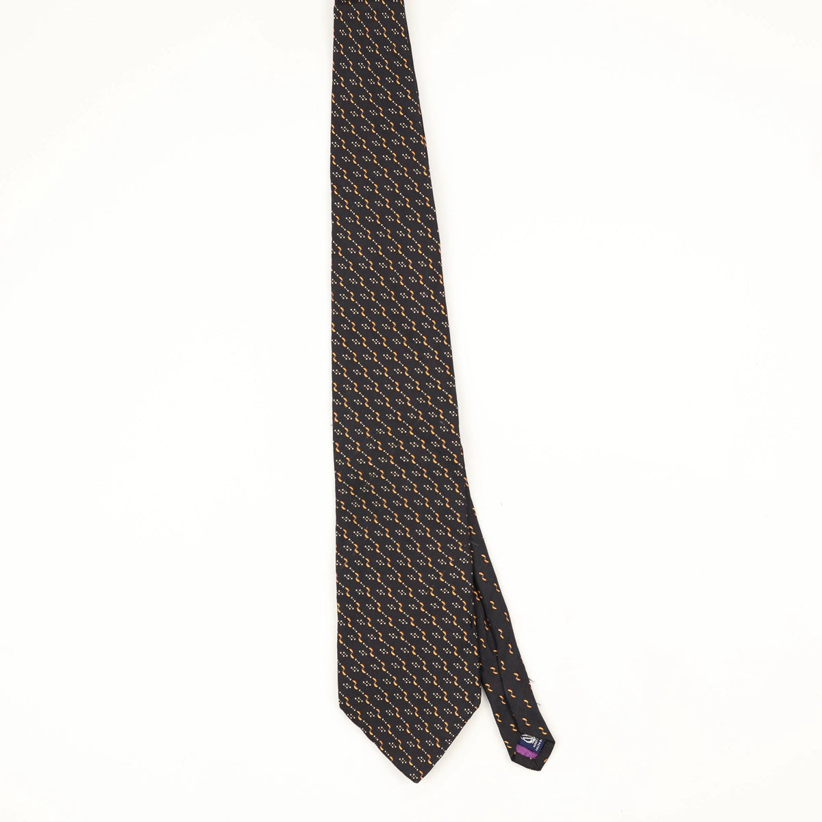 Front Front of Vintage Nautica Geometric Patterned Tie