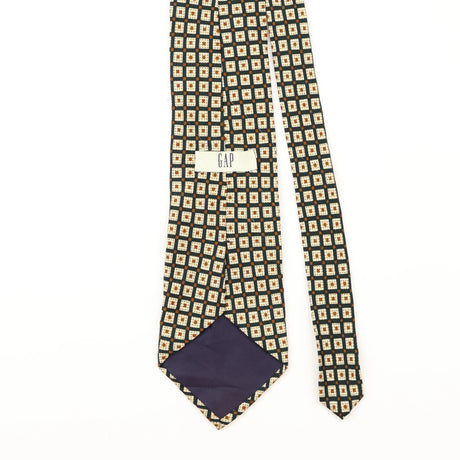 Back Detail of Vintage Gap Geometric Patterned Tie