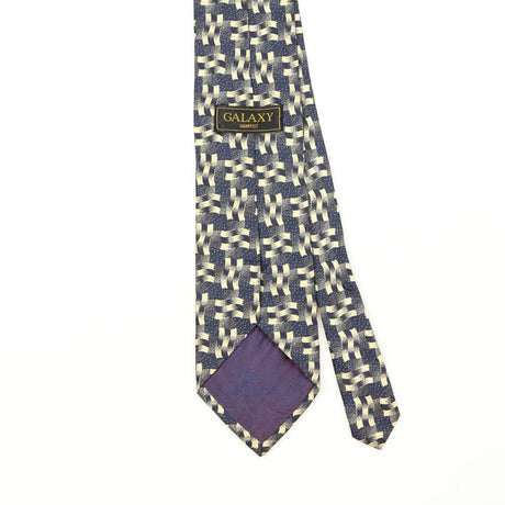 Back Back Detail of Vintage 1990's Geometric Patterned Tie