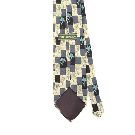 Back Back Detail of Vintage 1990's Croft & Barrow Flowers Geometric Patterned Tie