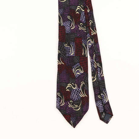 Front Detail of Vintage 1990's Geometric Patterned Tie