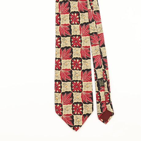 Front Detail of Vintage Nordstrom Floral Patterned Tie