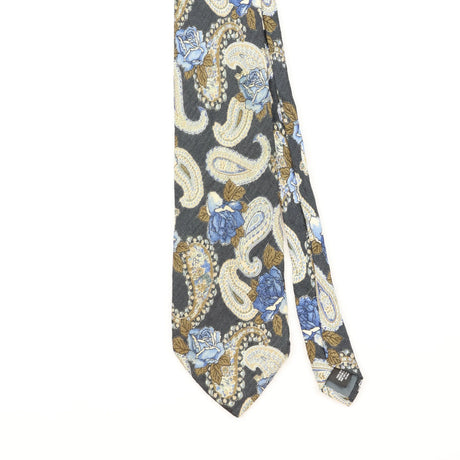 Front Detail of Vintage 1990's Paisley Patterned Tie