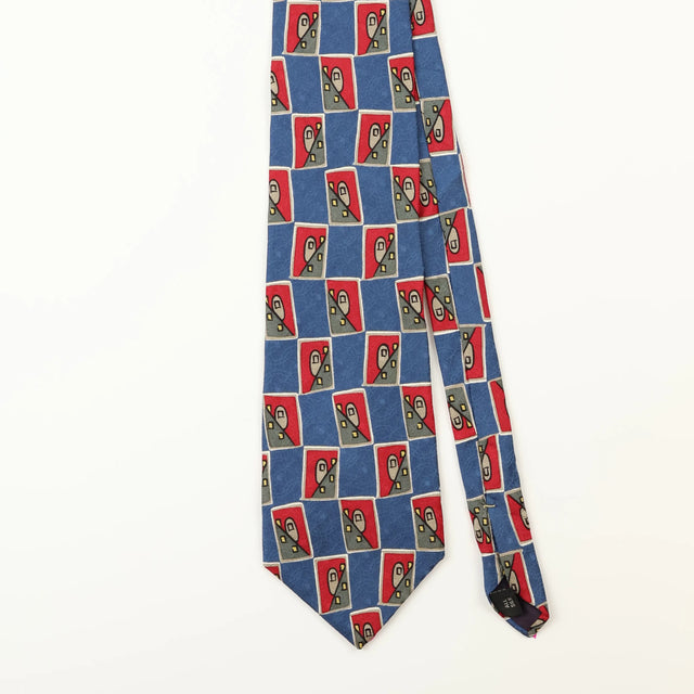 Front Detail of Vintage Tom James Geometric Patterned Tie