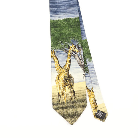Front Front Detail of Vintage 1990's Endangered Species Giraffe Animal Print Patterned Tie