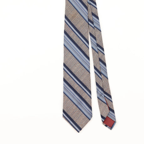 Front Detail of Vintage Repp Striped Patterned Tie