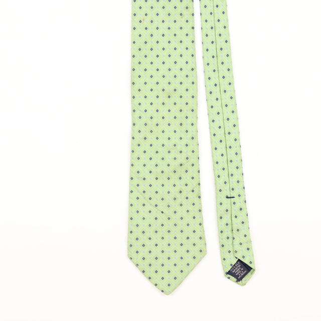 Front Detail of Vintage Nautica Geometric Patterned Tie