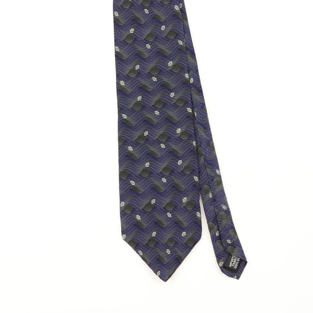 Front Detail of Vintage 1990's Geometric Patterned Tie