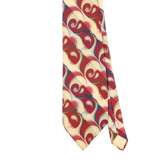 Front Detail of Vintage 1980's Geometric Patterned Tie