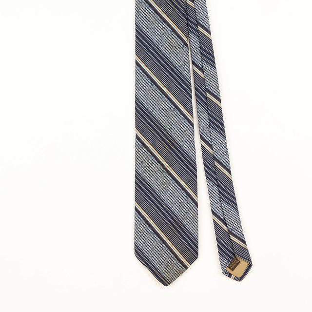 Front Detail of Vintage 1980's Repp Striped Patterned Tie