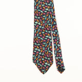 Front Detail of Vintage 1990's Geometric Patterned Tie