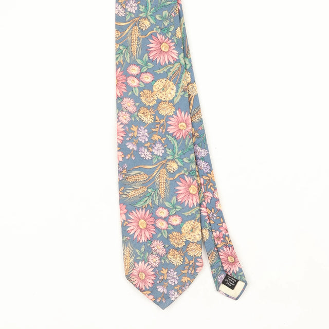 Front Front Detail of Vintage 1990's Floral Patterned Tie
