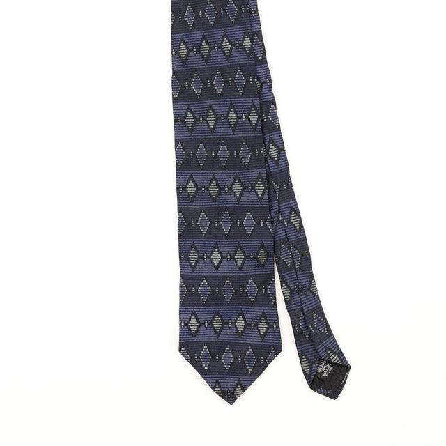 Front Detail of Vintage 1990's Tundra Geometric Patterned Tie