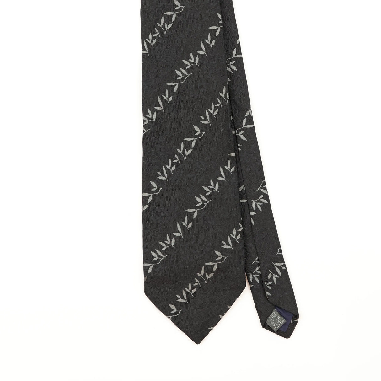 Front Detail of Vintage 1990's Floral Patterned Tie
