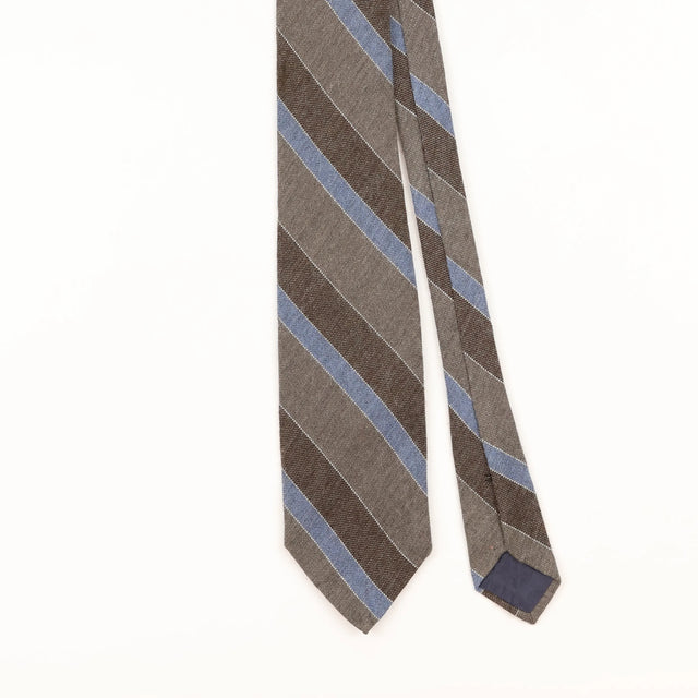 Front Detail of Vintage 1980's Striped Patterned Tie