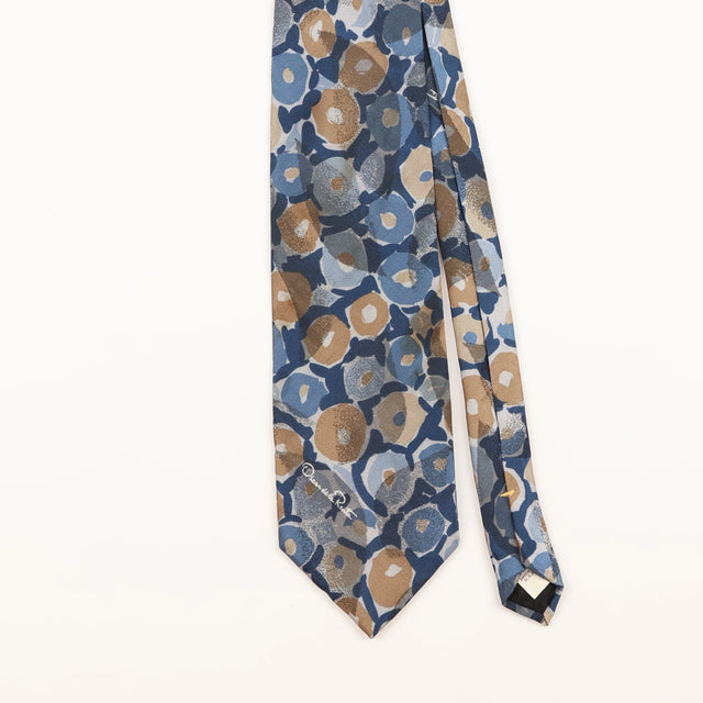 Front Detail of Vintage 1990's Oscar De La Renta Geometric Patterned Tie