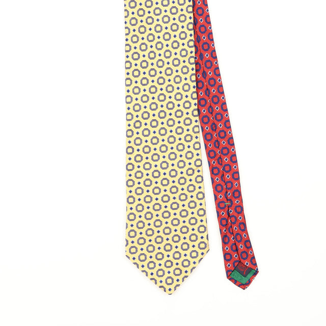 Front Detail of Vintage 1990's Tommy Hilfiger Geometric Patterned Tie