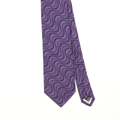 Front Front Detail of Vintage 1990's Vitaliano Pancaldi Waves Geometric Patterned Tie